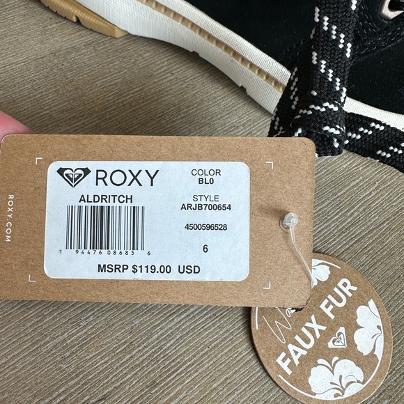 Roxy Black suede and Gray fur lined Winter Boots - Picture 3 of 7